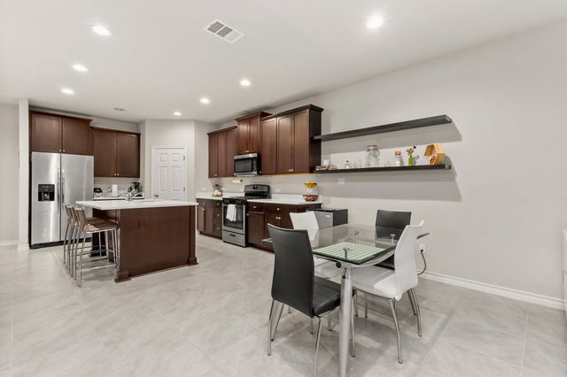 135 Mary Max CIR, San Marcos, TX 78666