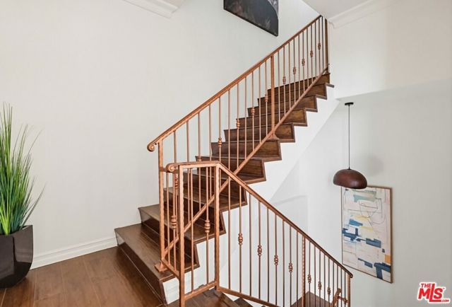 1526 Parmer Avenue, Los Angeles, CA 90026
