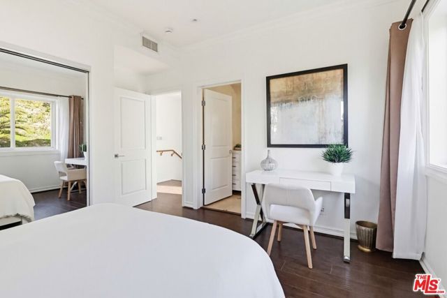 1526 Parmer Avenue, Los Angeles, CA 90026
