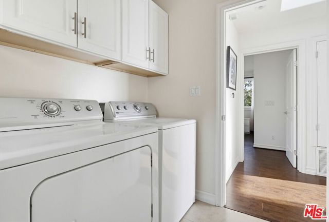 1526 Parmer Avenue, Los Angeles, CA 90026