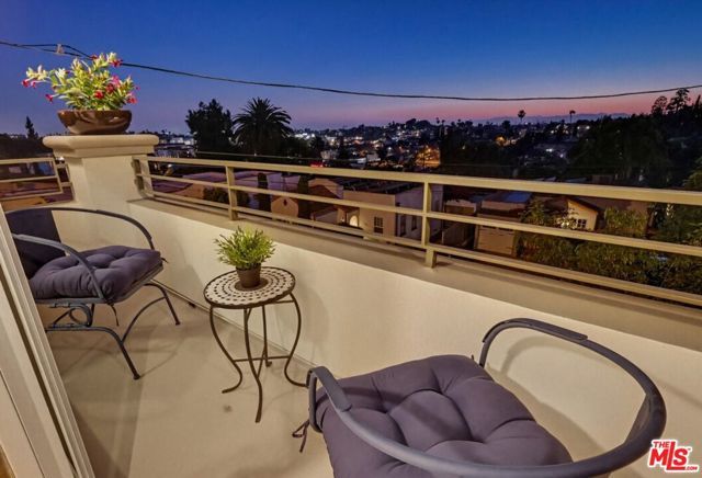 1526 Parmer Avenue, Los Angeles, CA 90026