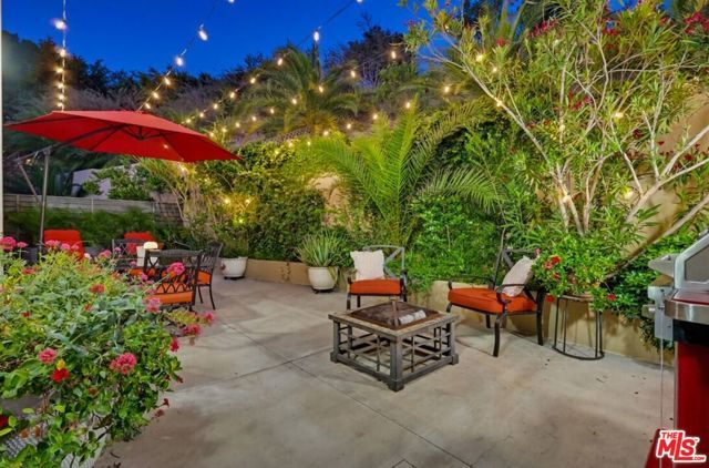 1526 Parmer Avenue, Los Angeles, CA 90026