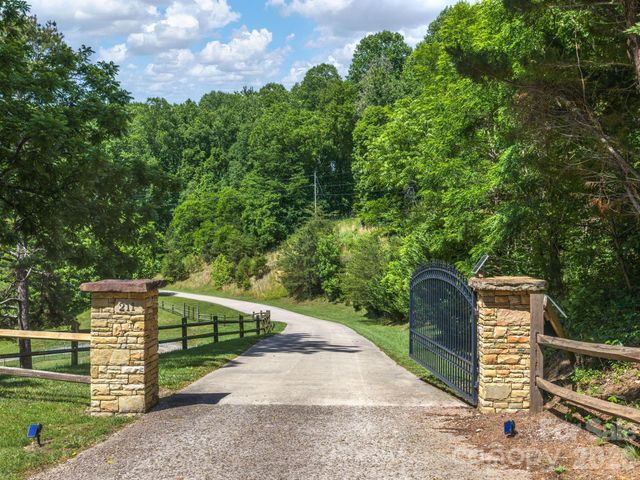 211 Embler No 2 Road, Alexander, NC 28701