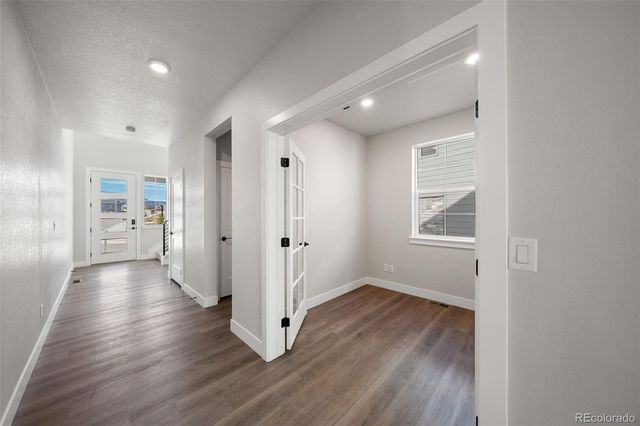 8652 Whiteclover Street, Littleton, CO 80125