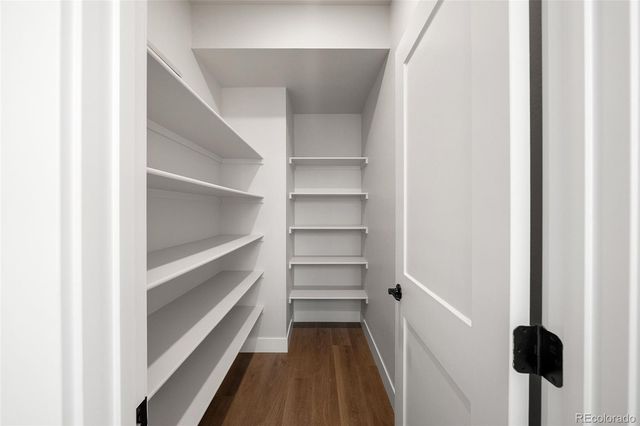 8652 Whiteclover Street, Littleton, CO 80125