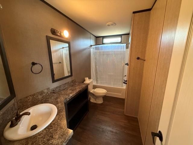 219 The Ranch RD B, Del Valle, TX 78617