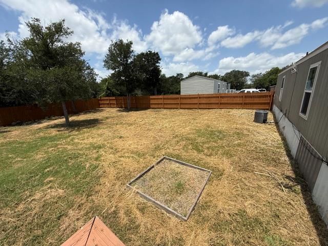 219 The Ranch RD B, Del Valle, TX 78617