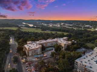 1900 Barton Springs RD 5001, Austin, TX 78704