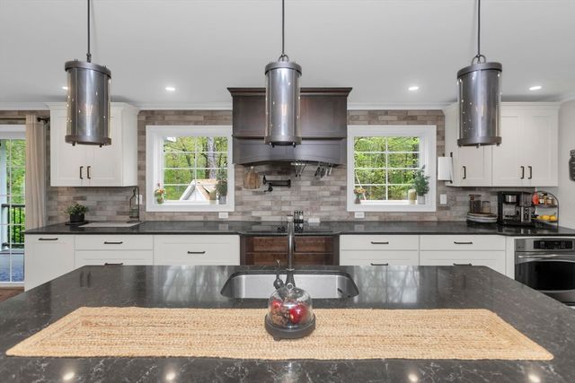 317 Chicopee Street, Granby, MA 01033