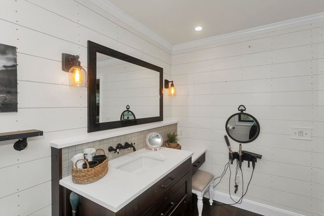 317 Chicopee Street, Granby, MA 01033