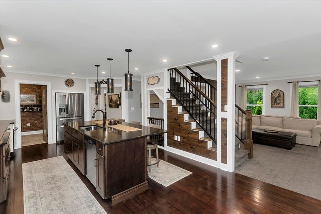 317 Chicopee Street, Granby, MA 01033
