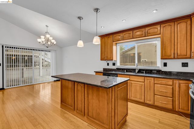 909 HALITE WAY, Antioch, CA 94509