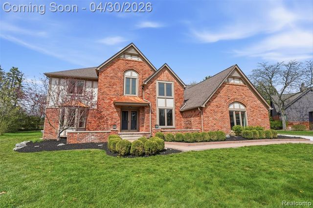 1906 Independence Court, Rochester Hills, MI 48306