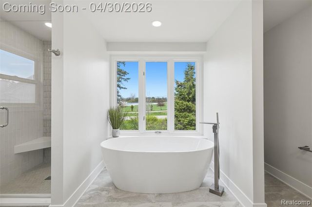 1906 Independence Court, Rochester Hills, MI 48306