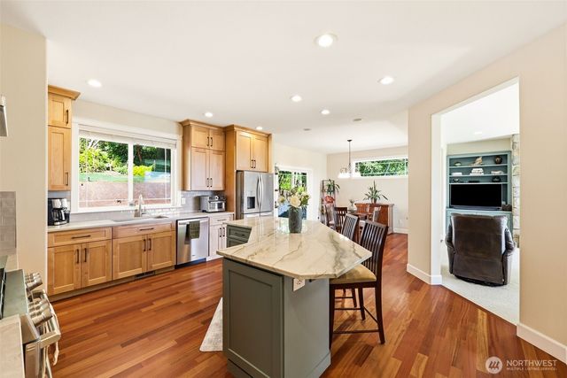 13718 9th Avenue Ct NW, Gig Harbor, WA 98332