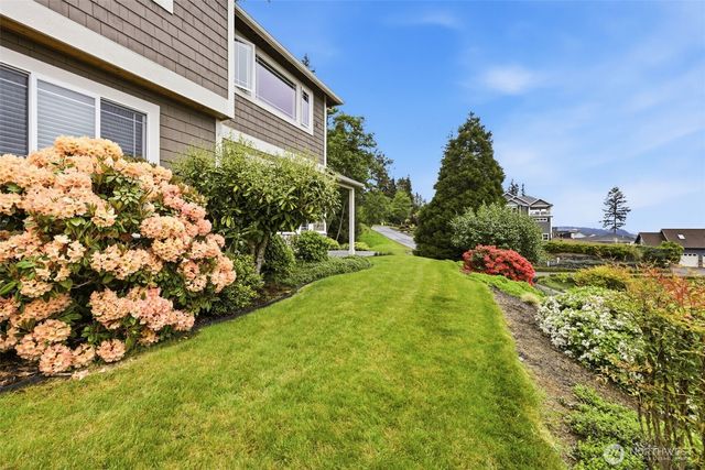 13718 9th Avenue Ct NW, Gig Harbor, WA 98332