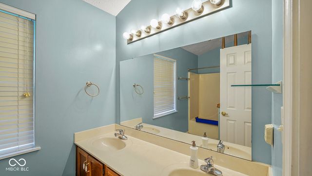 4309 Saffron Drive, Indianapolis, IN 46237