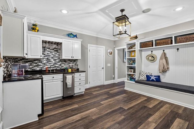 335 Old Carriage Loop, Georgetown, SC 29440