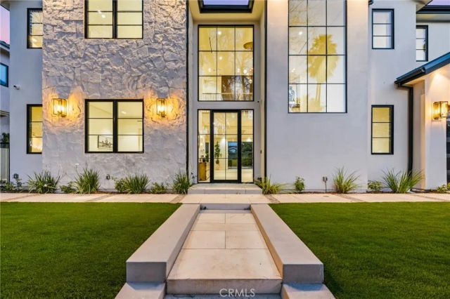 4900 Valjean, Encino, CA 91436