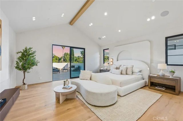 4900 Valjean, Encino, CA 91436