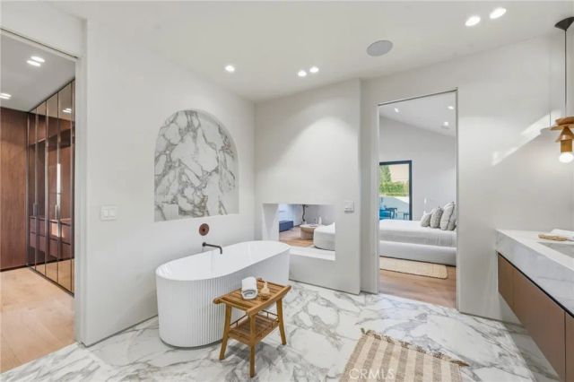 4900 Valjean, Encino, CA 91436