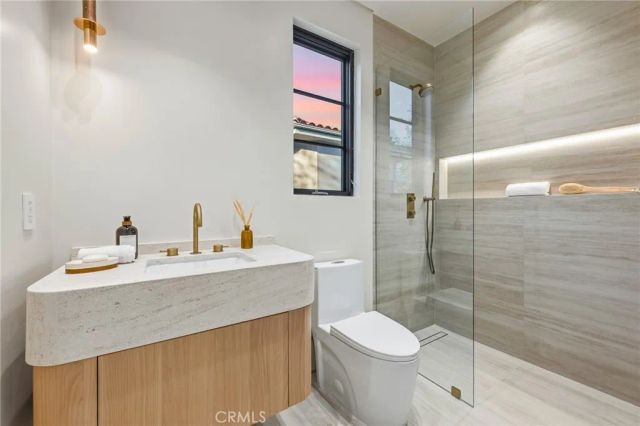 4900 Valjean, Encino, CA 91436