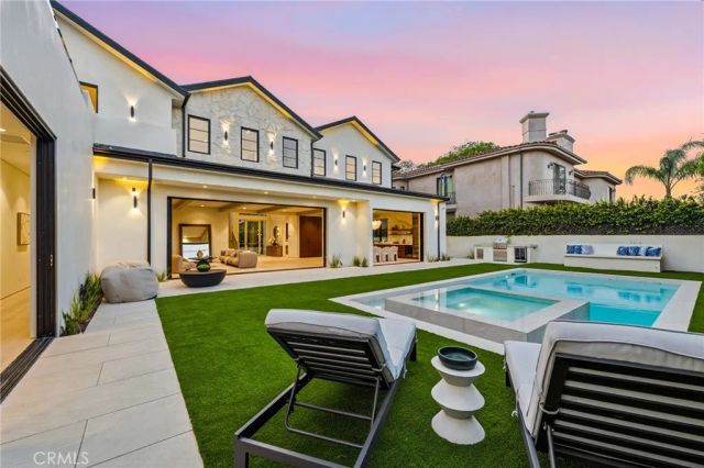 4900 Valjean, Encino, CA 91436