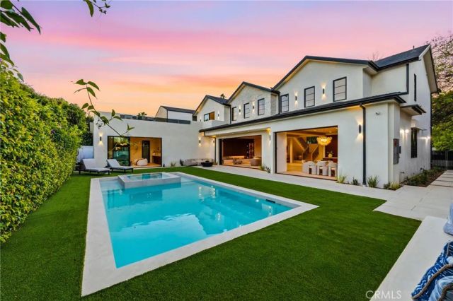 4900 Valjean, Encino, CA 91436