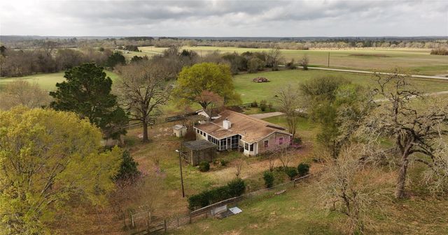 20136 Moriarty Road, Richards, TX 77873