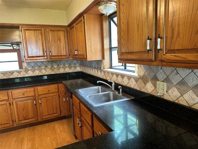 20136 Moriarty Road, Richards, TX 77873
