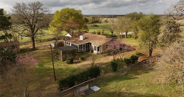 20136 Moriarty Road, Richards, TX 77873