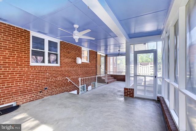 6824 CONSTANCE DR, Springfield, VA 22150