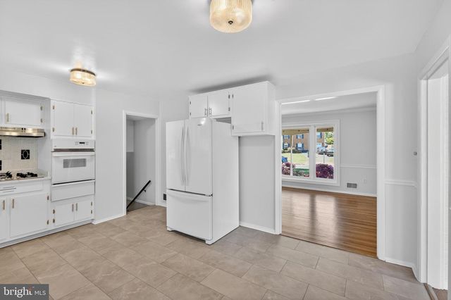 6824 CONSTANCE DR, Springfield, VA 22150