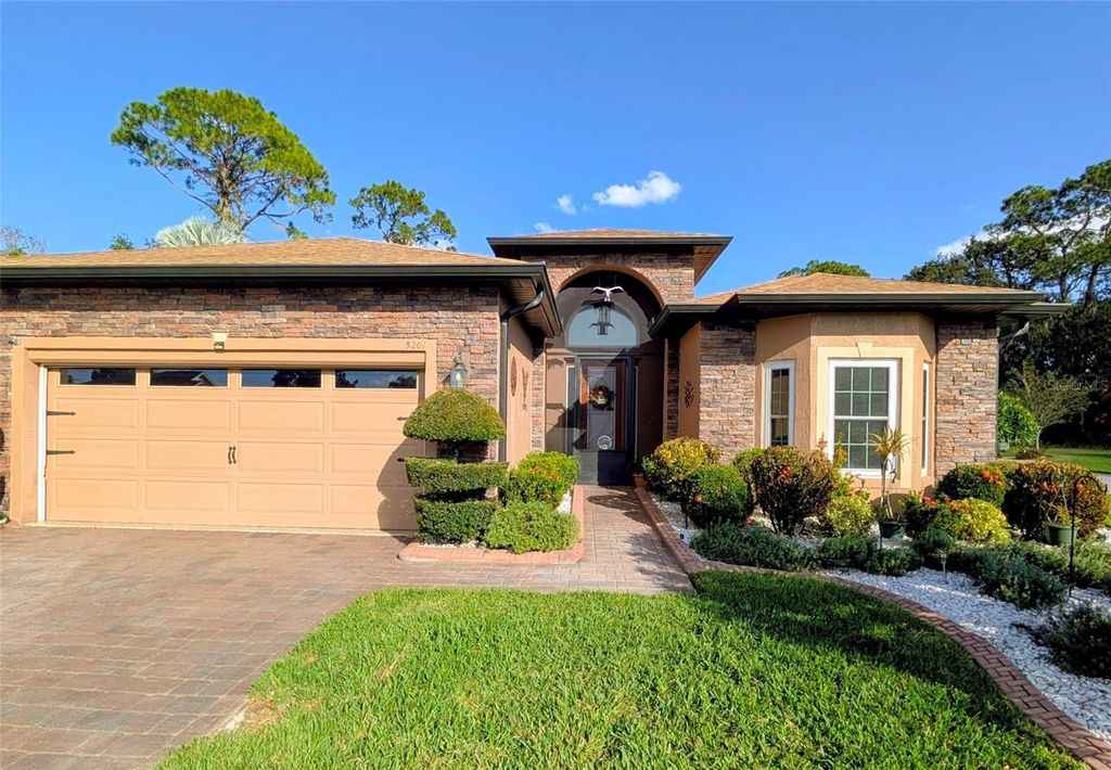 Image 1 of property listing at 5201 GREEN DRIVE, Winter Haven, FL 33884