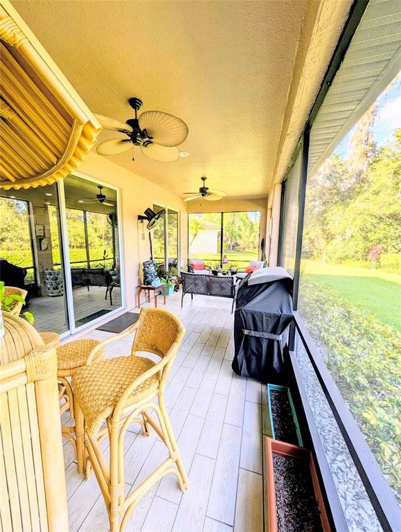 Image 44 of property listing at 5201 GREEN DRIVE, Winter Haven, FL 33884