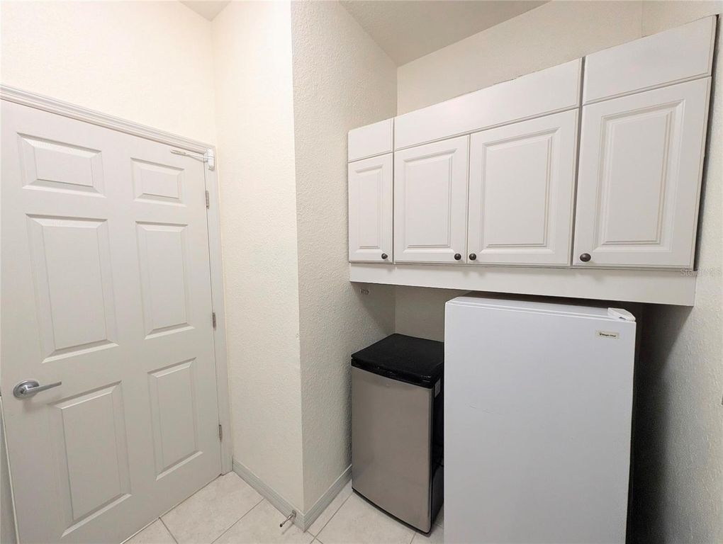 Image 48 of property listing at 5201 GREEN DRIVE, Winter Haven, FL 33884