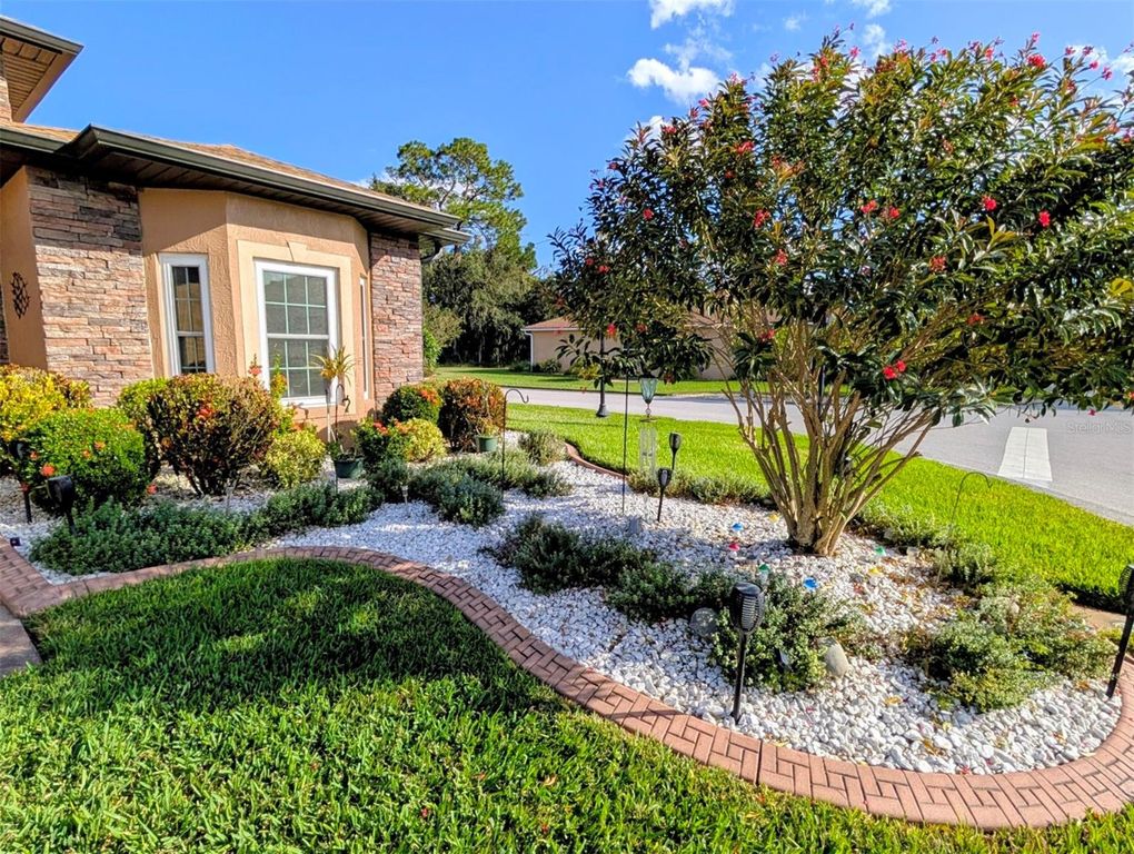 Image 53 of property listing at 5201 GREEN DRIVE, Winter Haven, FL 33884