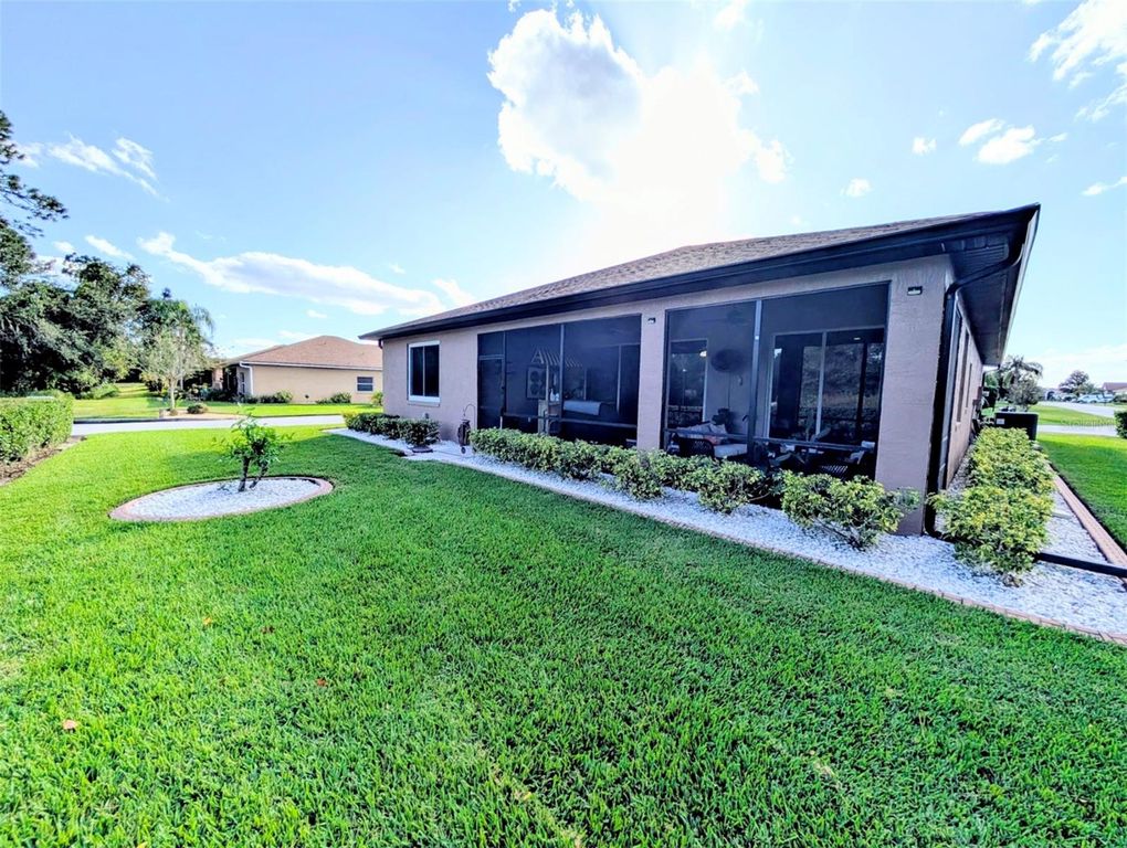 Image 55 of property listing at 5201 GREEN DRIVE, Winter Haven, FL 33884
