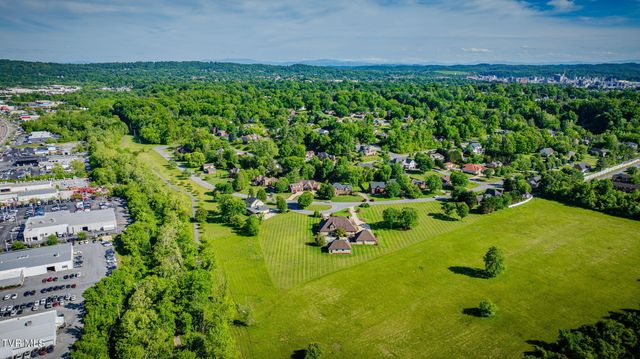 2216 Lamont Street, Kingsport, TN 37664
