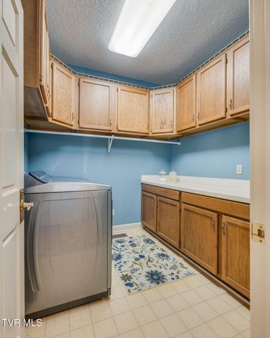 2216 Lamont Street, Kingsport, TN 37664