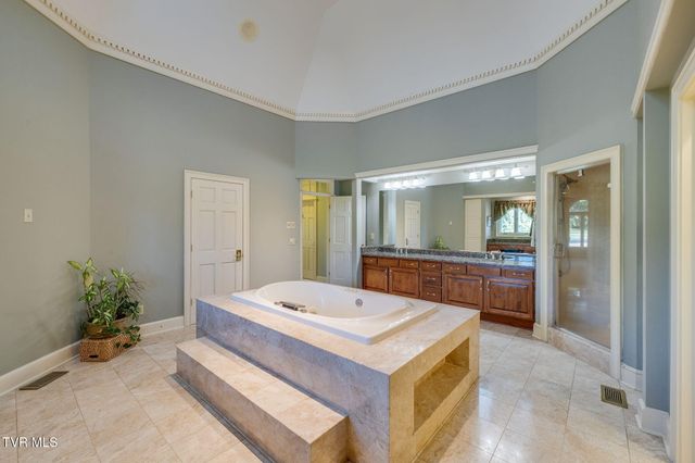 2216 Lamont Street, Kingsport, TN 37664