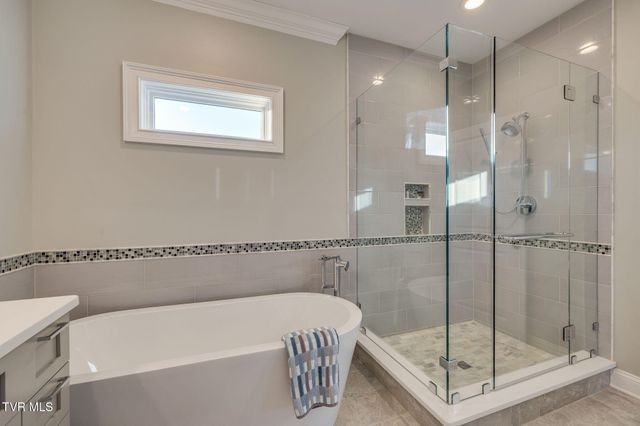 2216 Lamont Street, Kingsport, TN 37664