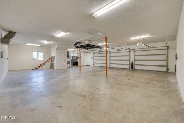2216 Lamont Street, Kingsport, TN 37664