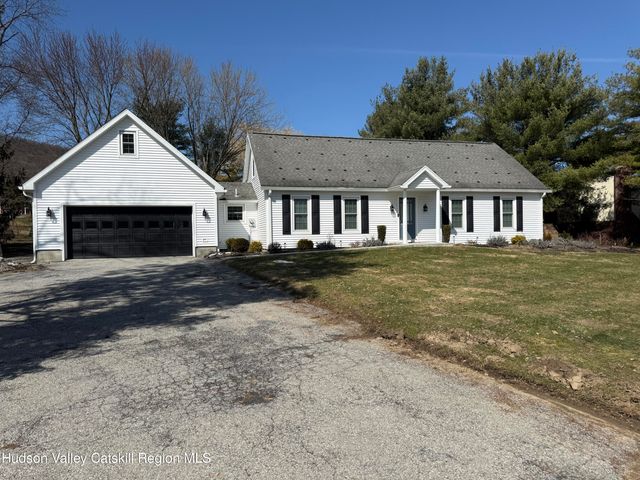 4 Cusa Drive, Highland, NY 12528