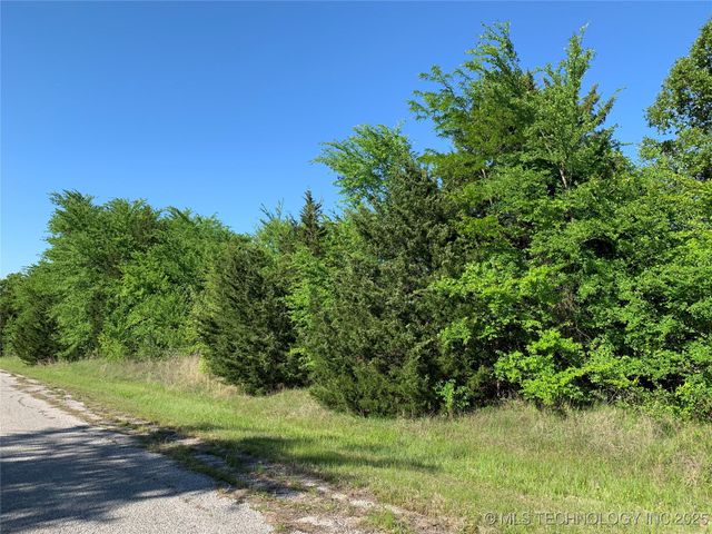 1896 River Oak Court, Kingston, OK 73439