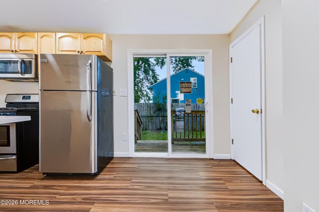 16 Creek Road, Keansburg, NJ 07734