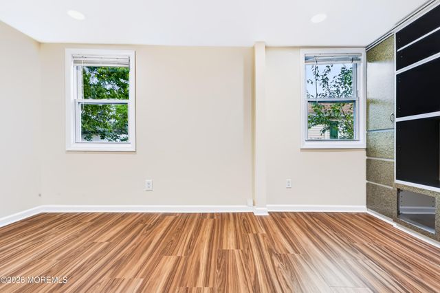 16 Creek Road, Keansburg, NJ 07734