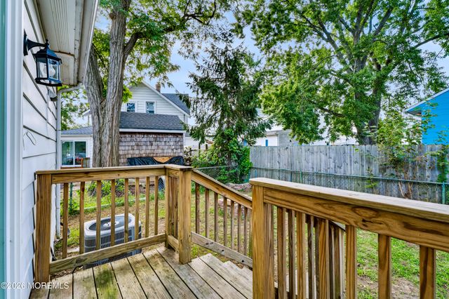 16 Creek Road, Keansburg, NJ 07734
