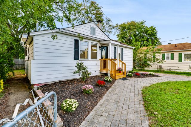 16 Creek Road, Keansburg, NJ 07734