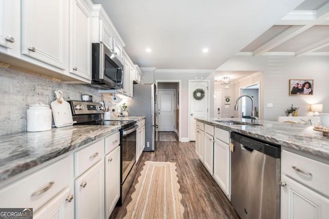 306 Gibson Circle, Kathleen, GA 31047